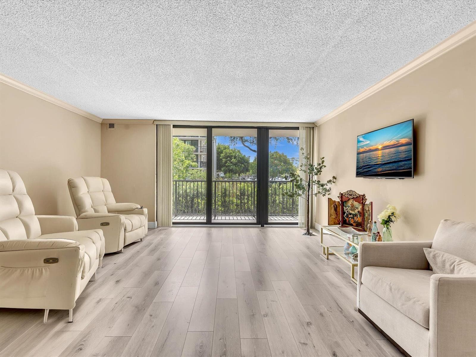 1350 River Reach Drive # 111, Fort Lauderdale, FL 33315 photo 2