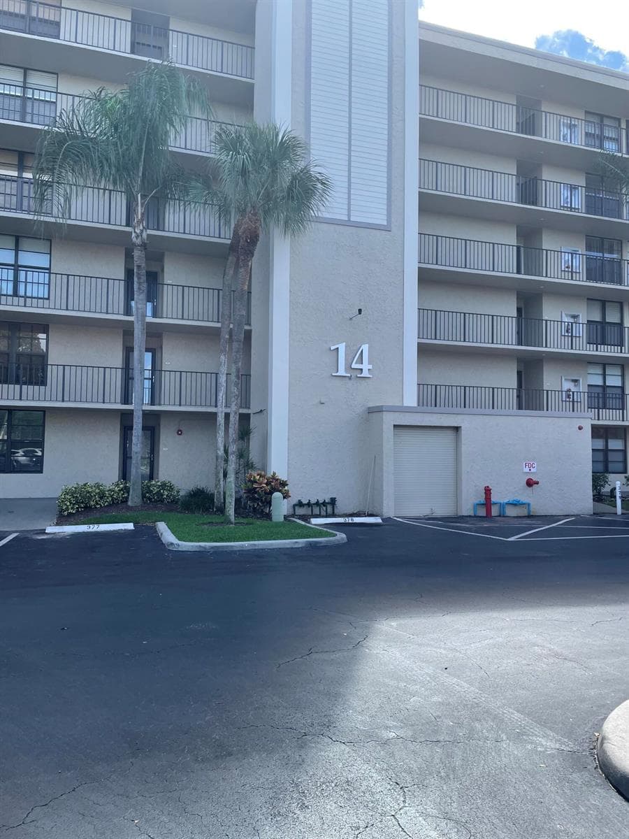14 Royal Palm Way # 204, Boca Raton, FL 33432 photo 4