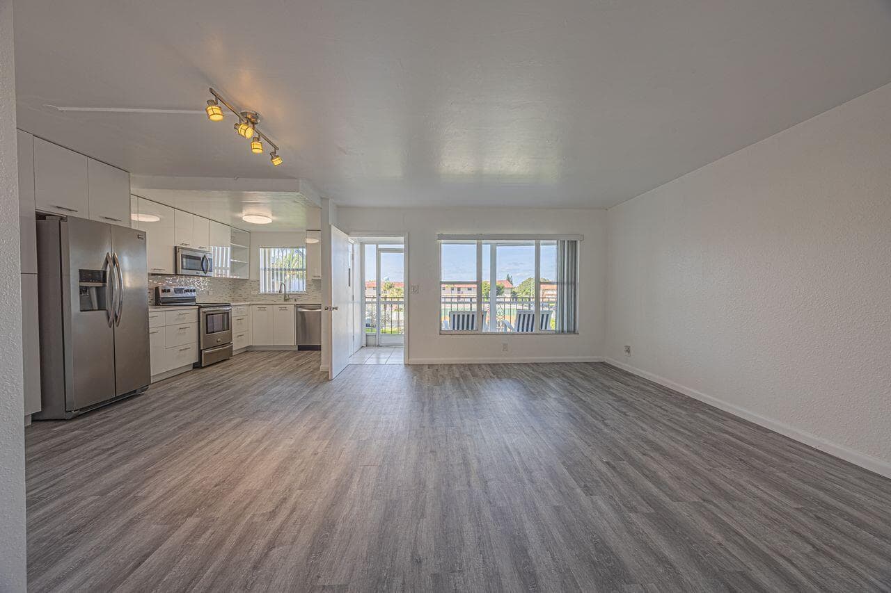 808 SE 7th Street # 305, Deerfield Beach, FL 33441 photo 5