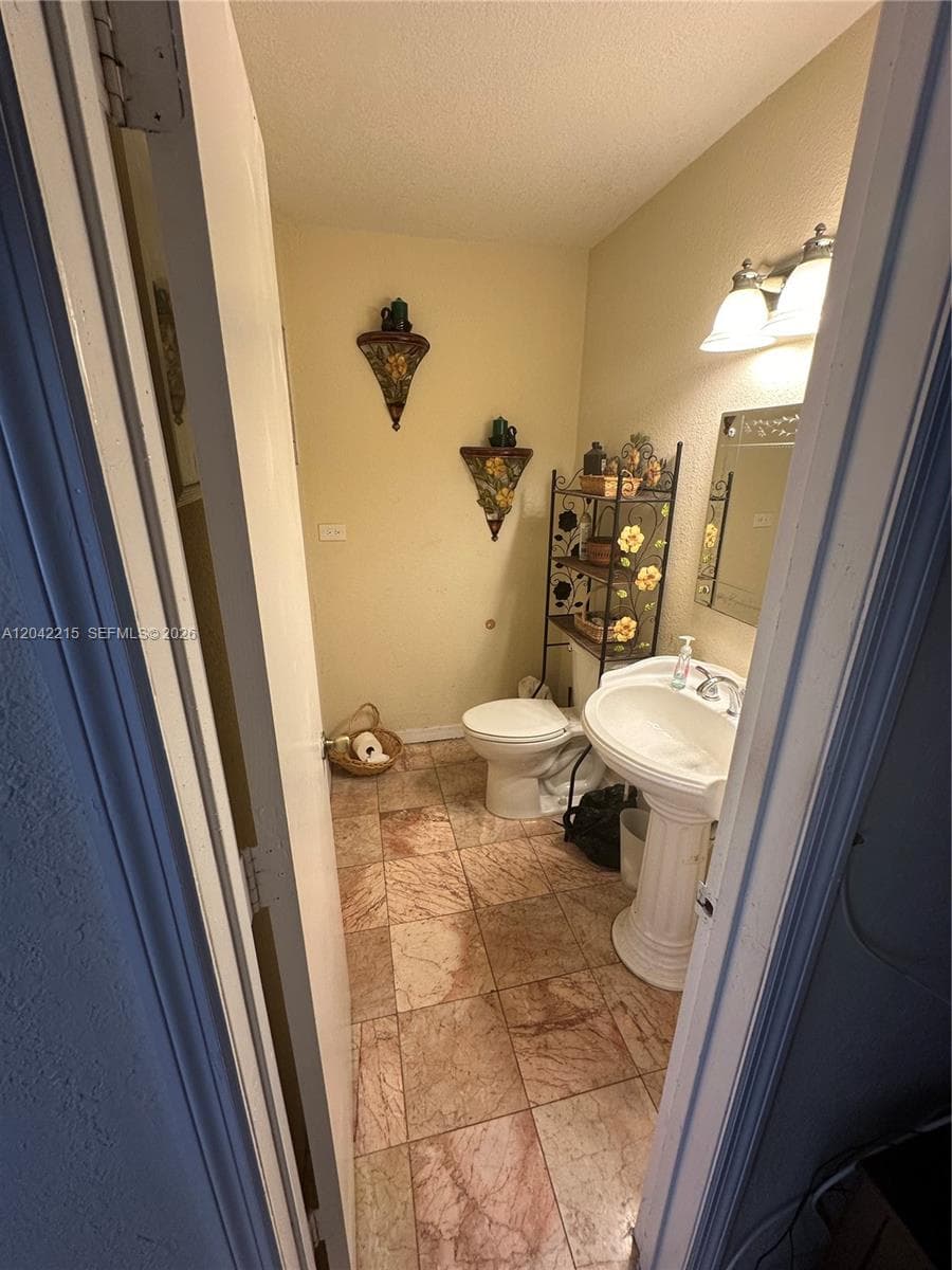2700 NW 47th Ter # 1001, Lauderdale Lakes, FL 33313 photo 5