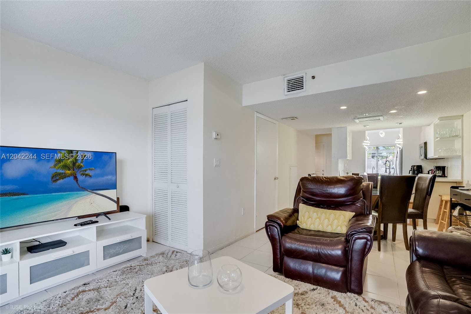 221 Riviera Cir, Weston, FL 33326 photo 5