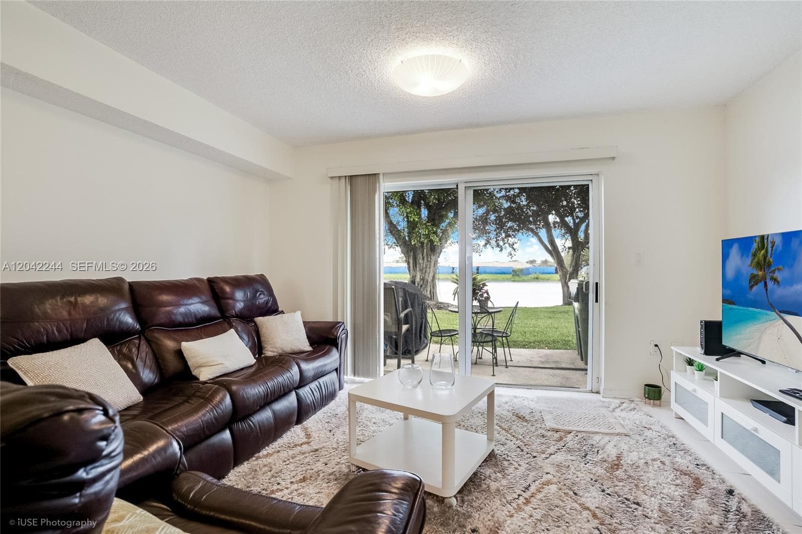 221 Riviera Cir, Weston, FL 33326 photo 4