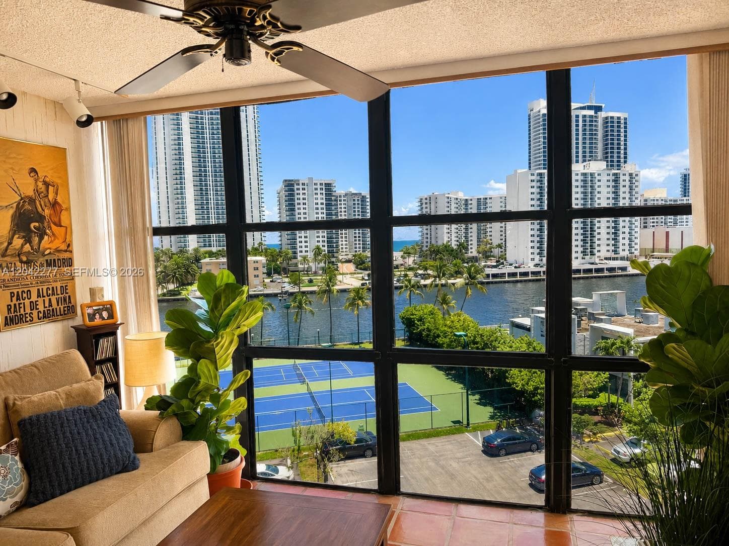 1000 Parkview Dr # 726, Hallandale Beach, FL 33009 photo 2