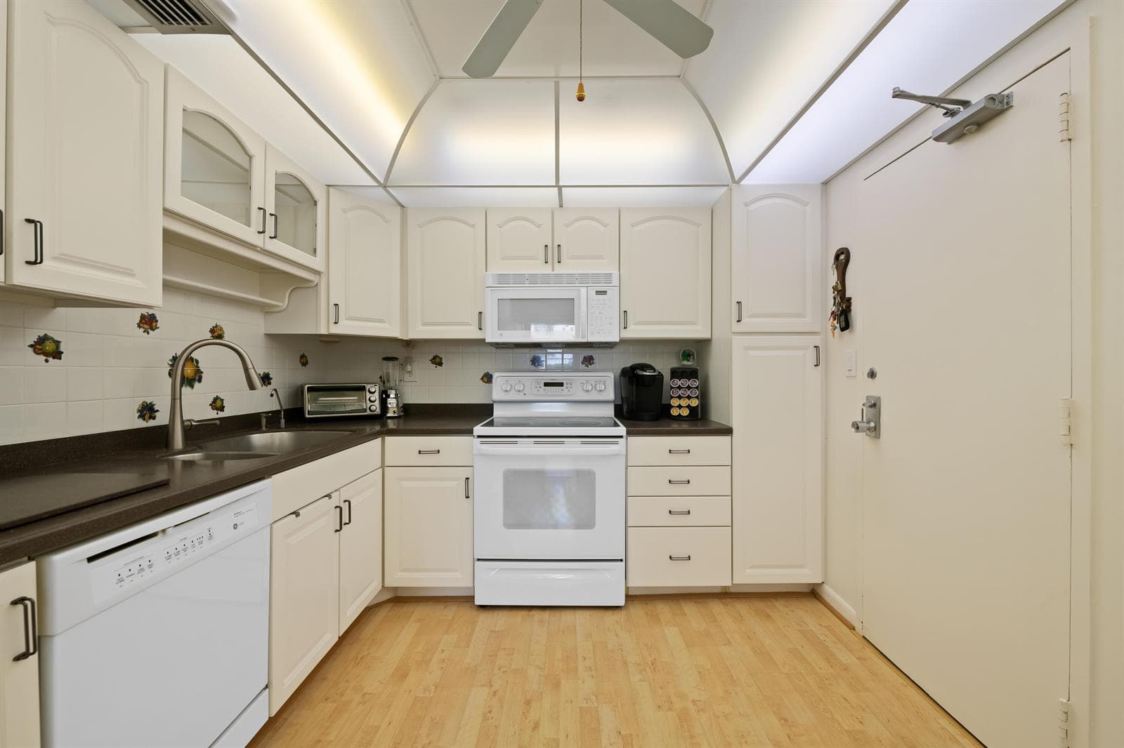 10777 W Sample # 207, Coral Springs, FL 33065 photo 3