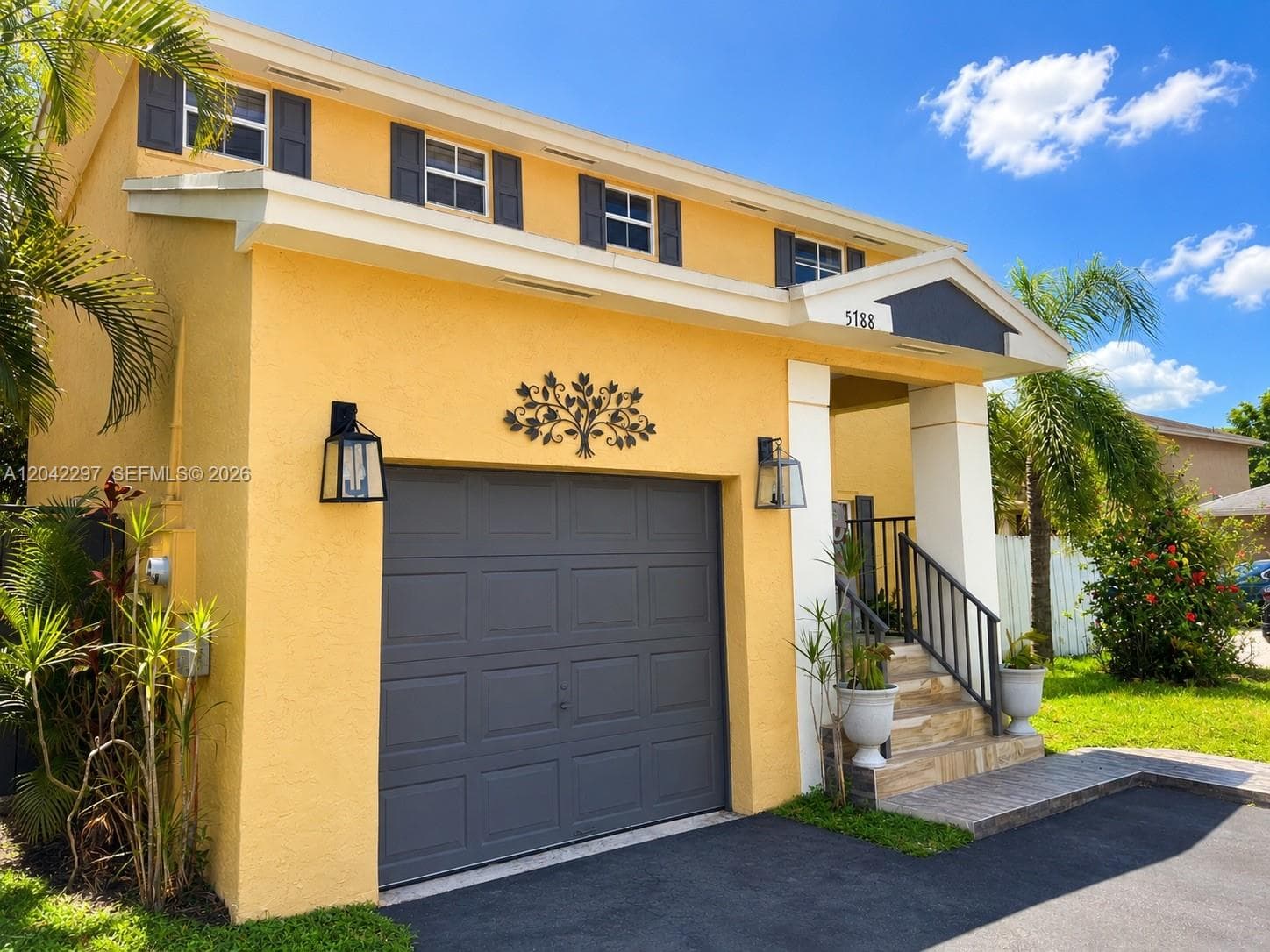 5788 Woodland Point Dr, Tamarac, FL 33319 photo 2