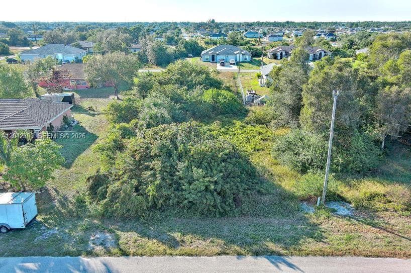 394 PALENCIA AVE, Lehigh Acres, FL 33974 photo 2