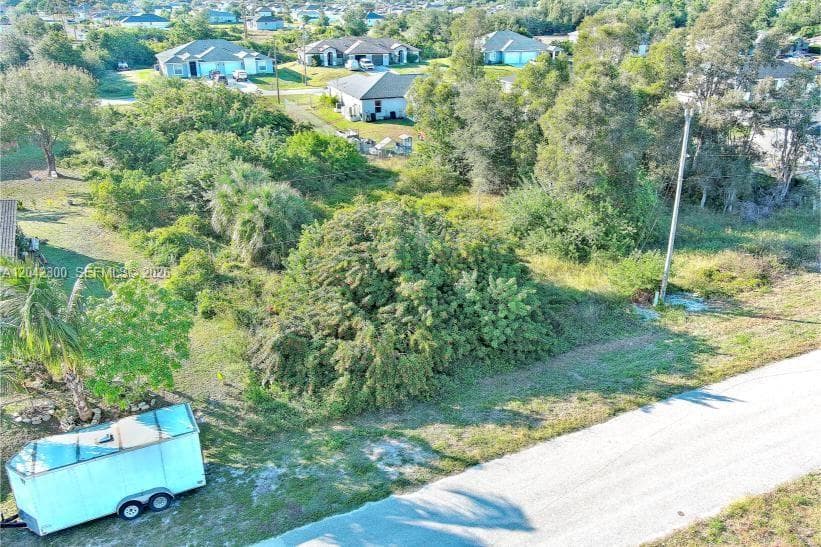 394 PALENCIA AVE, Lehigh Acres, FL 33974 photo 3