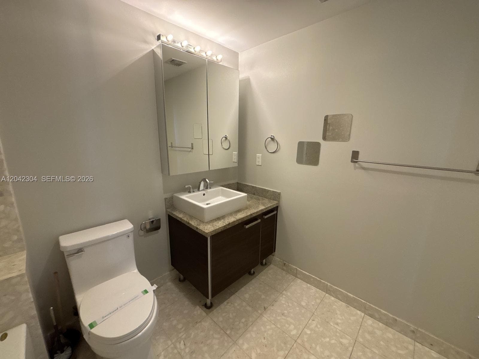 185 SW 7th St # 1410, Miami, FL 33130 photo 5