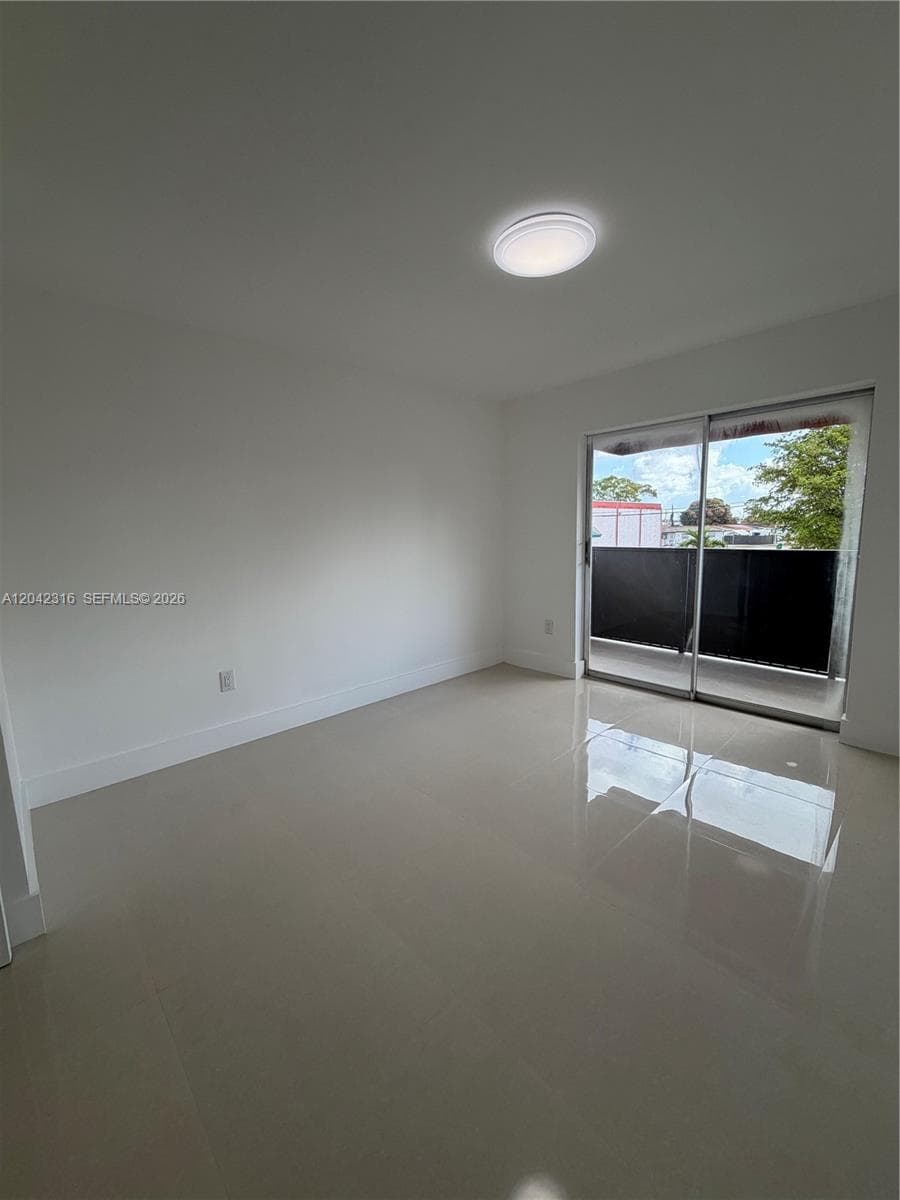 1551 W Okeechobee Rd # 9, Hialeah, FL 33010 photo 5