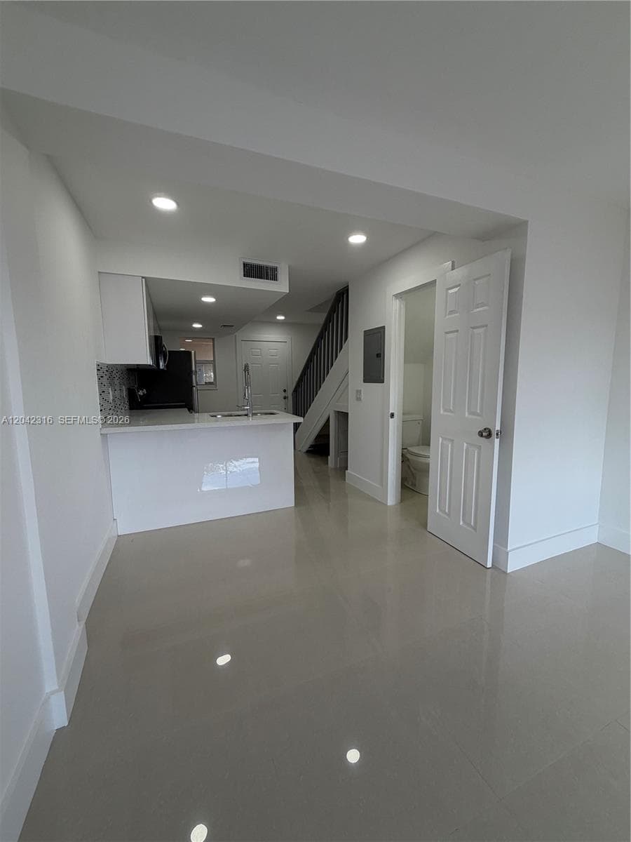 1551 W Okeechobee Rd # 9, Hialeah, FL 33010 photo 4
