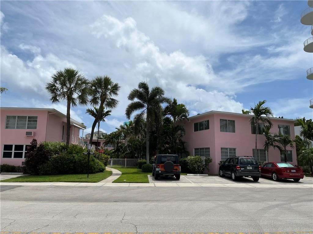 700 Bayshore Drive # 21, Fort Lauderdale, FL 33304 photo 2