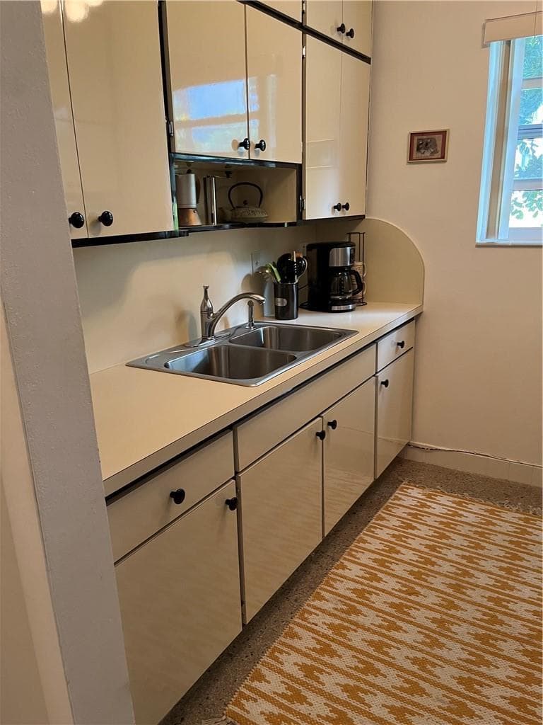 700 Bayshore Drive # 21, Fort Lauderdale, FL 33304 photo 5