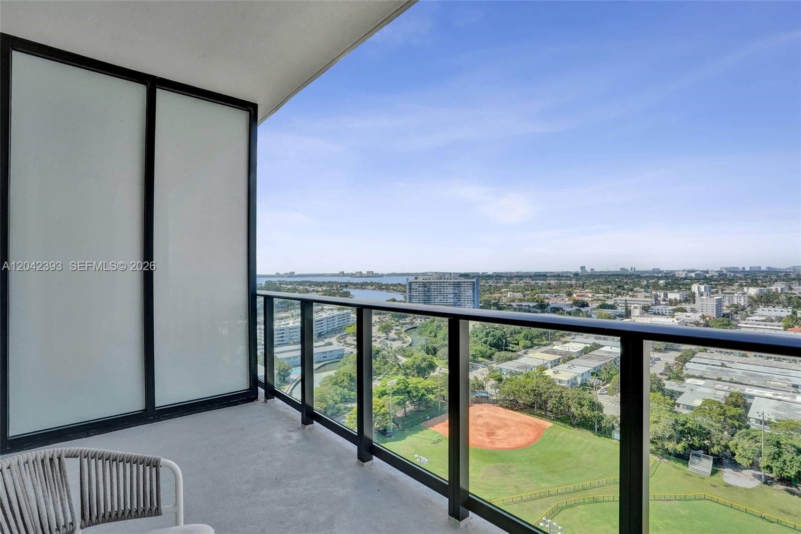 580 72nd St # 1811, Miami Beach, FL 33141 photo 3