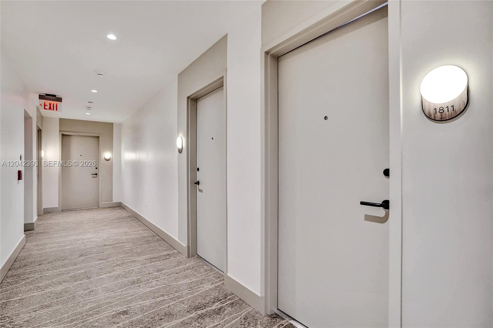 580 72nd St # 1811, Miami Beach, FL 33141 photo 4