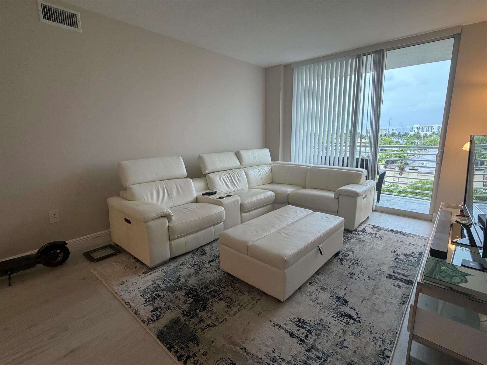 2775 NE 187th Street # 408, Aventura, FL 33180 photo 4