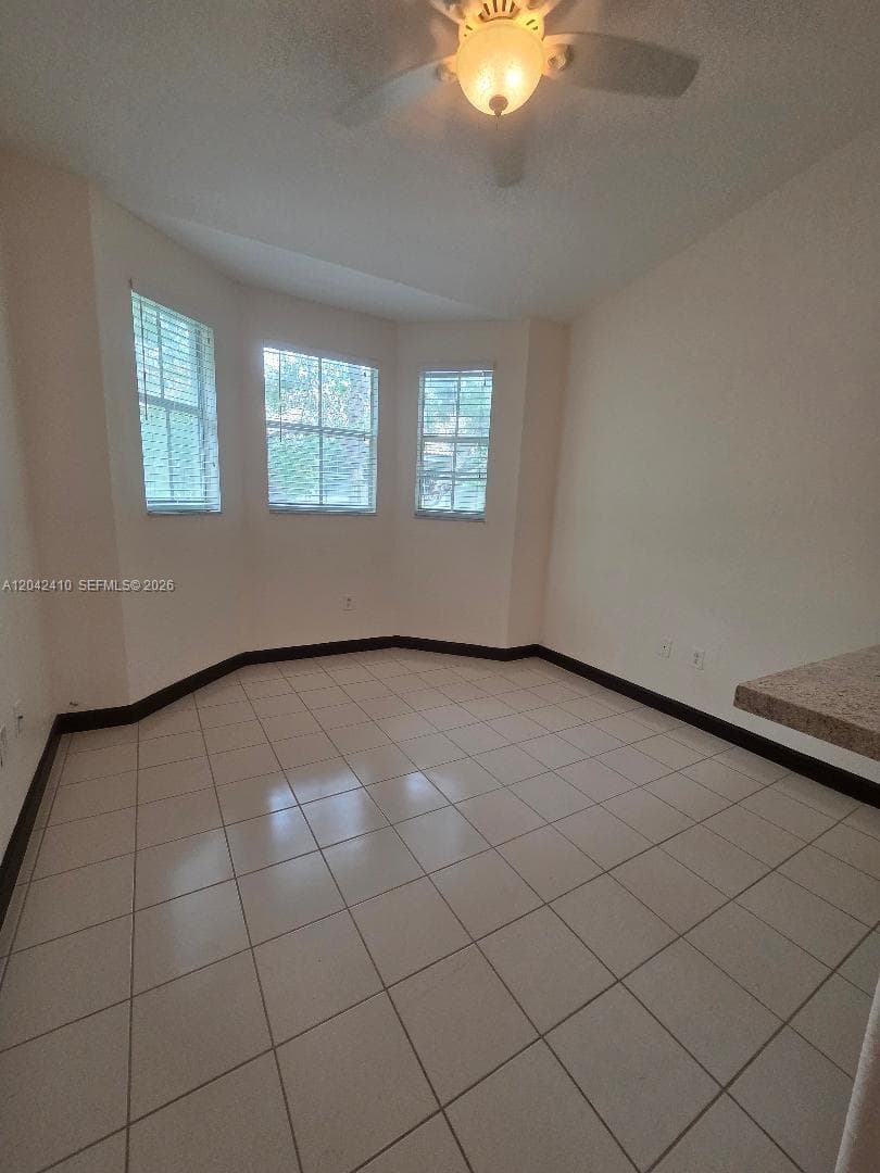 1536 SE 25th St # 207, Homestead, FL 33035 photo 2