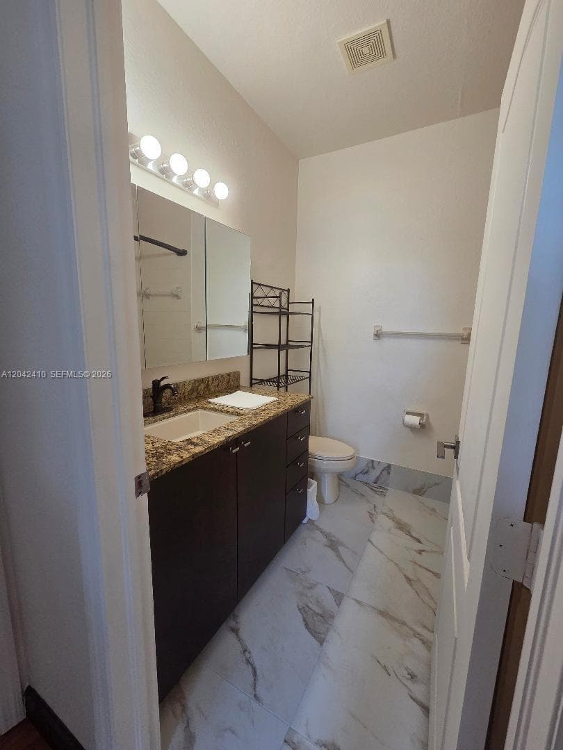1536 SE 25th St # 207, Homestead, FL 33035 photo 4