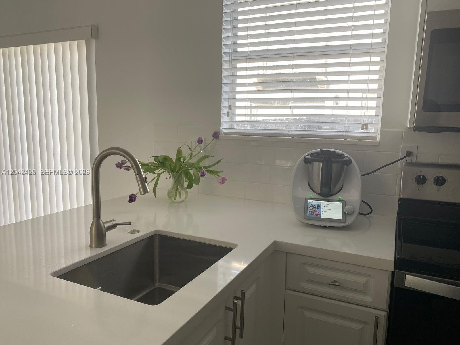 5245 NW 112th Ave # 8, Doral, FL 33178 photo 2