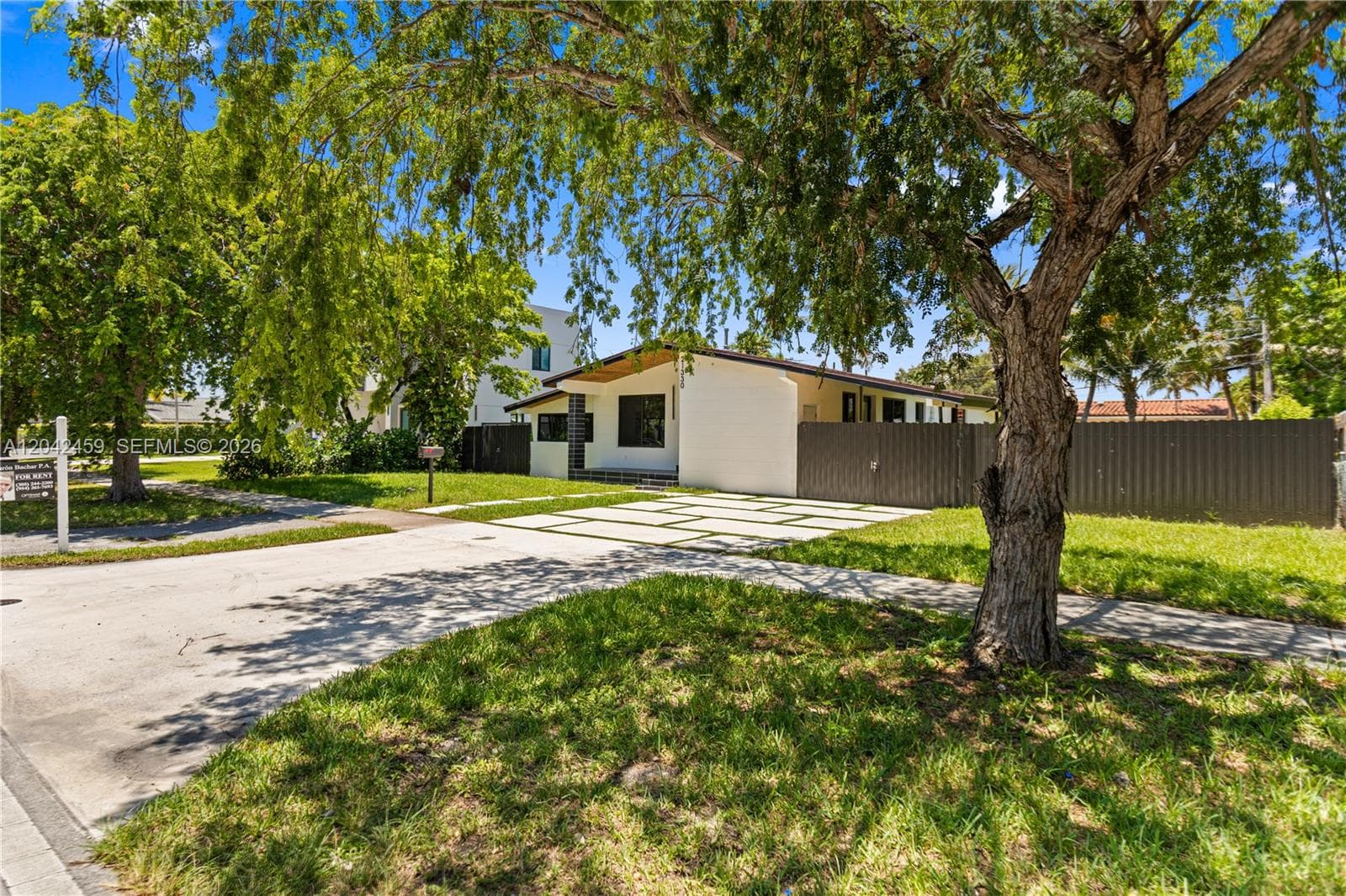 21330 NE 26 AV, Aventura, FL 33180 photo 2