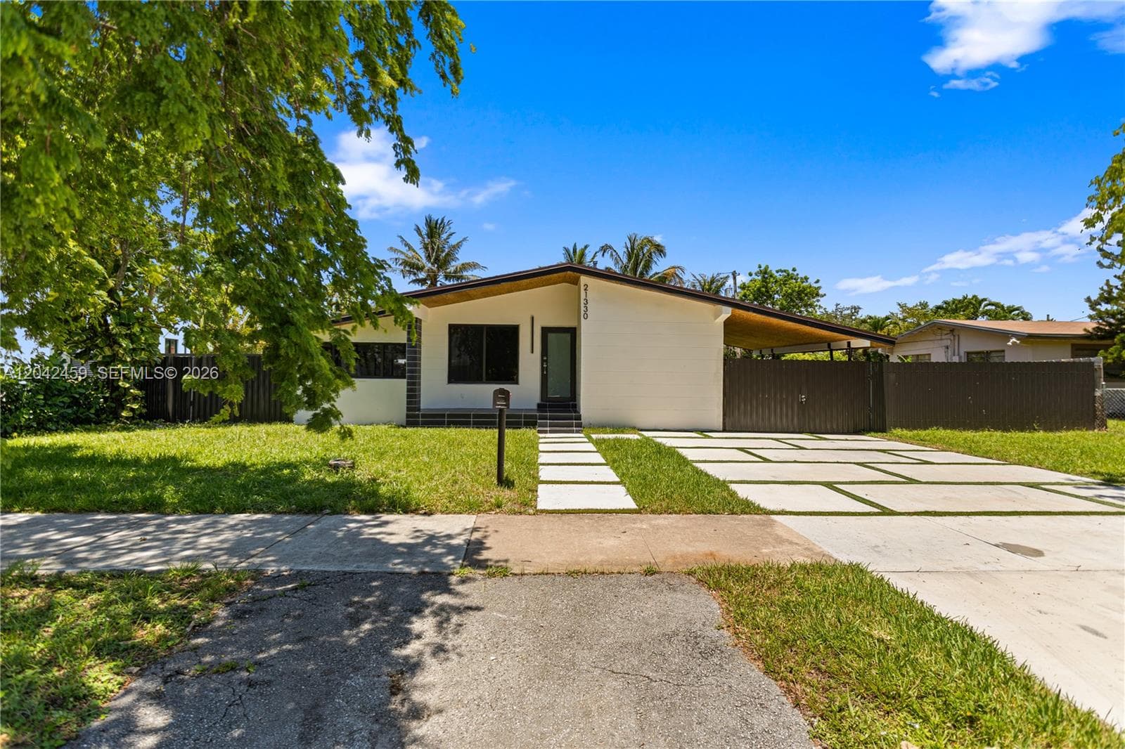 21330 NE 26 AV, Aventura, FL 33180 photo 3