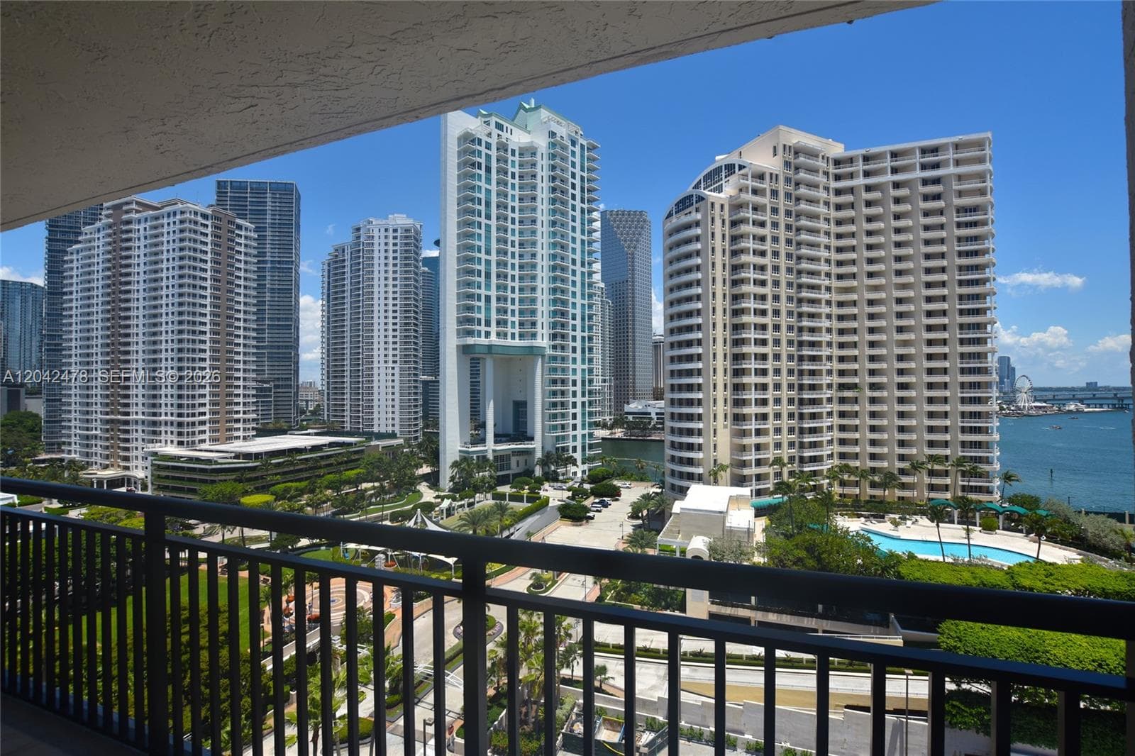 540 Brickell Key Dr # 1513, Miami, FL 33131 photo 3