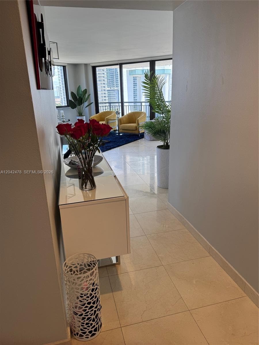 540 Brickell Key Dr # 1513, Miami, FL 33131 photo 5