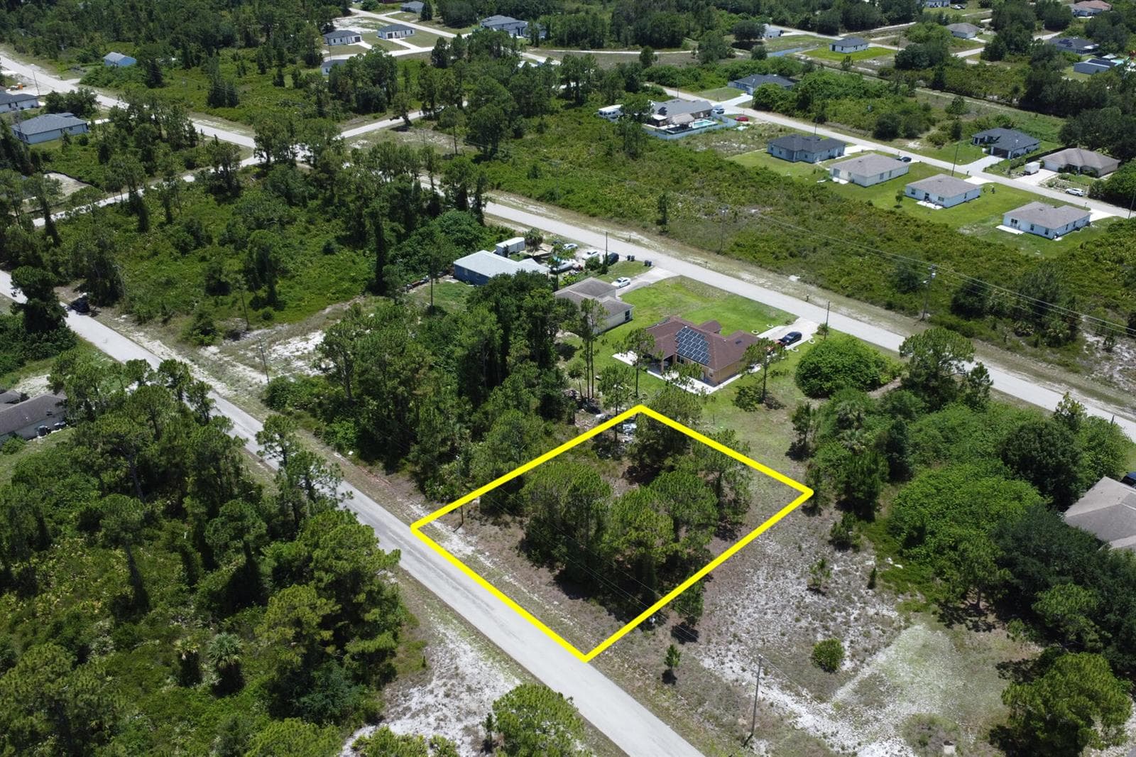 518 Cottonwood Avenue S, Lehigh Acres, FL 33974 photo 2