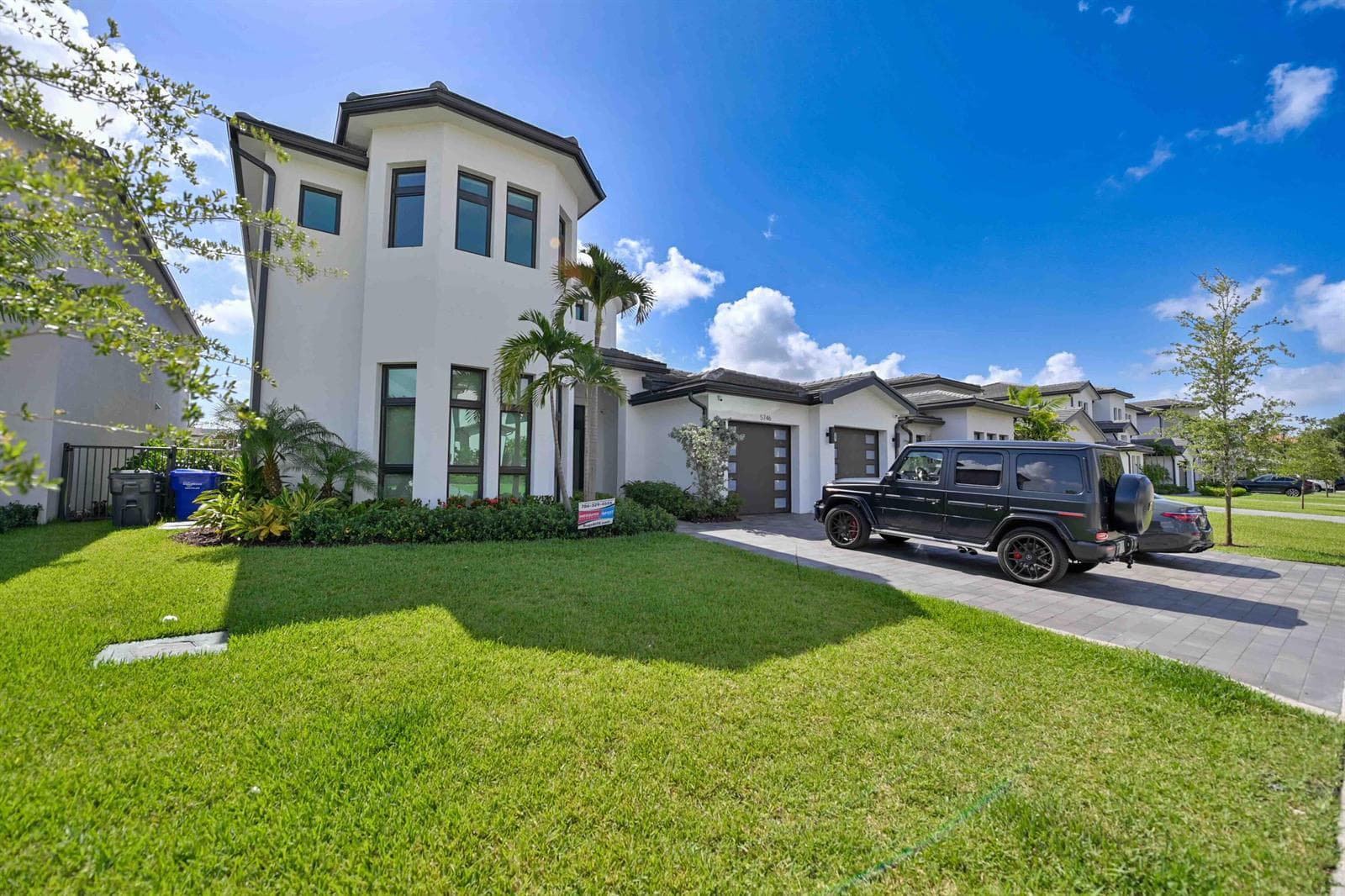 5746 Ashwood Circle W, Hollywood, FL 33312 photo 2