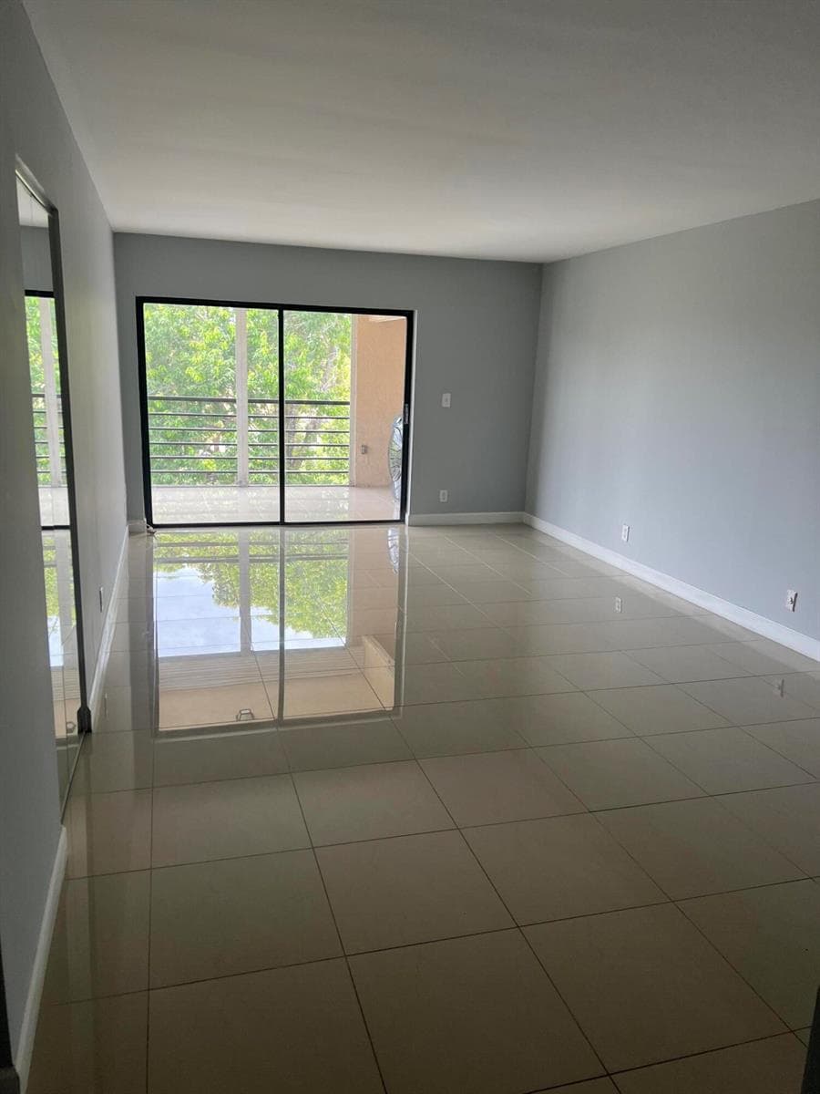 9235 SW 8th Street # 503, Boca Raton, FL 33428 photo 4