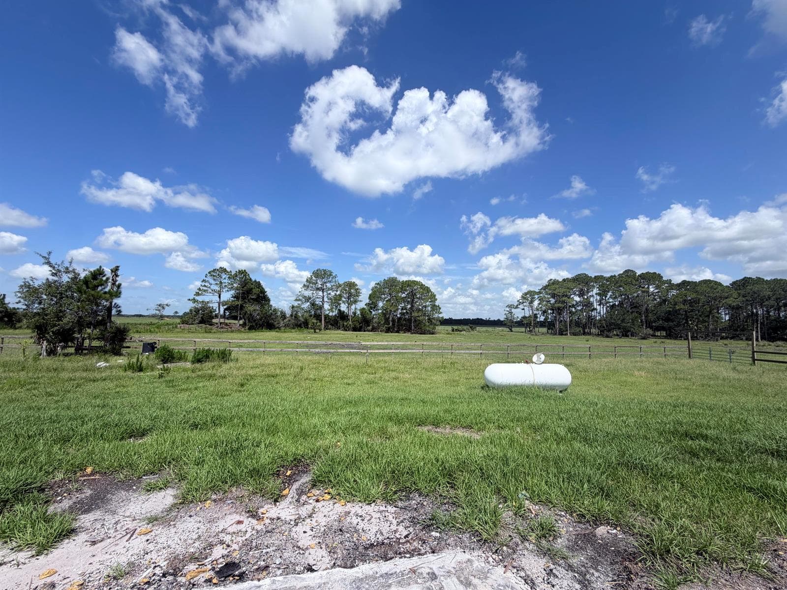 12271 NE 124th Avenue, Okeechobee, FL 34972 photo 4
