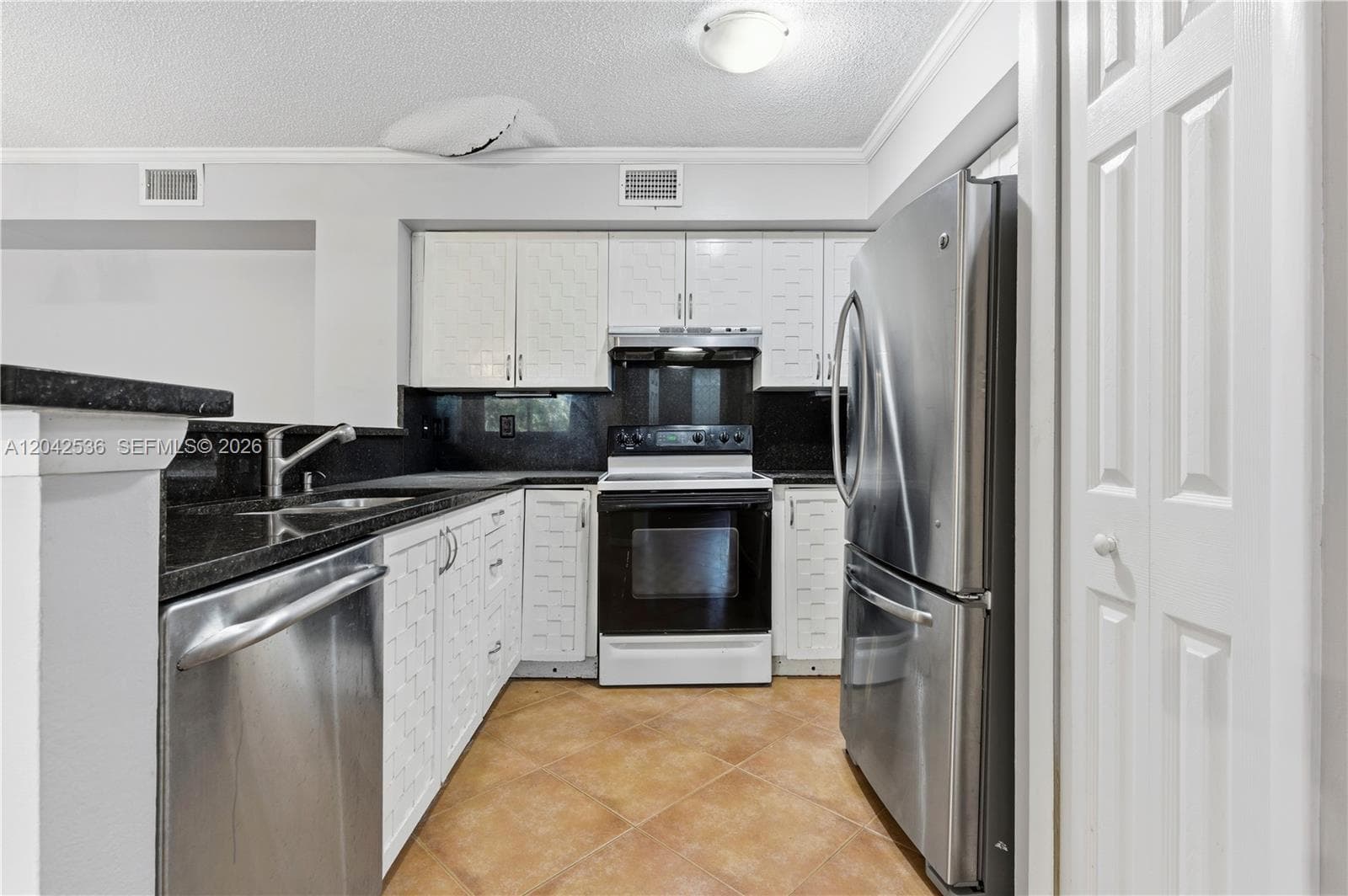 1721 Village Blvd # 104, West Palm Beach, FL 33409 photo 2