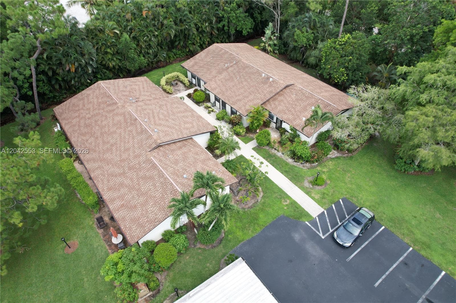 1001 Pine Isle Ln # 1001, Naples, FL 34112 photo 3