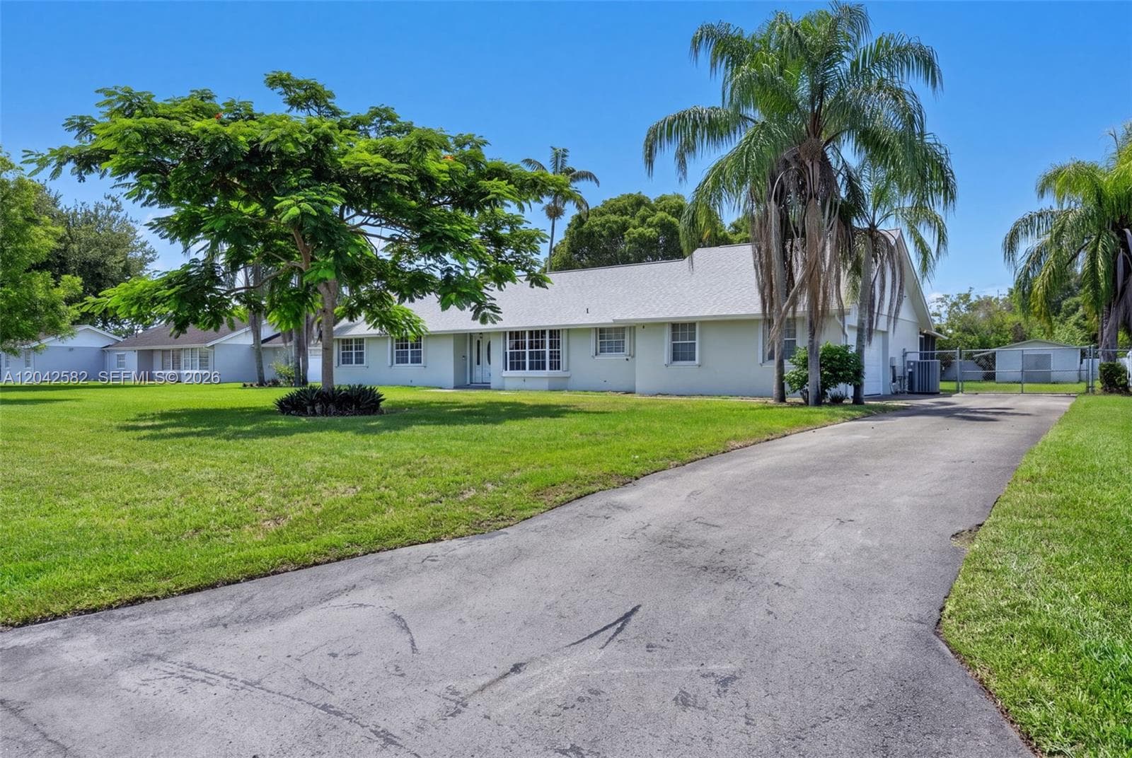 1728 NW 20th St, Homestead, FL 33030 photo 2