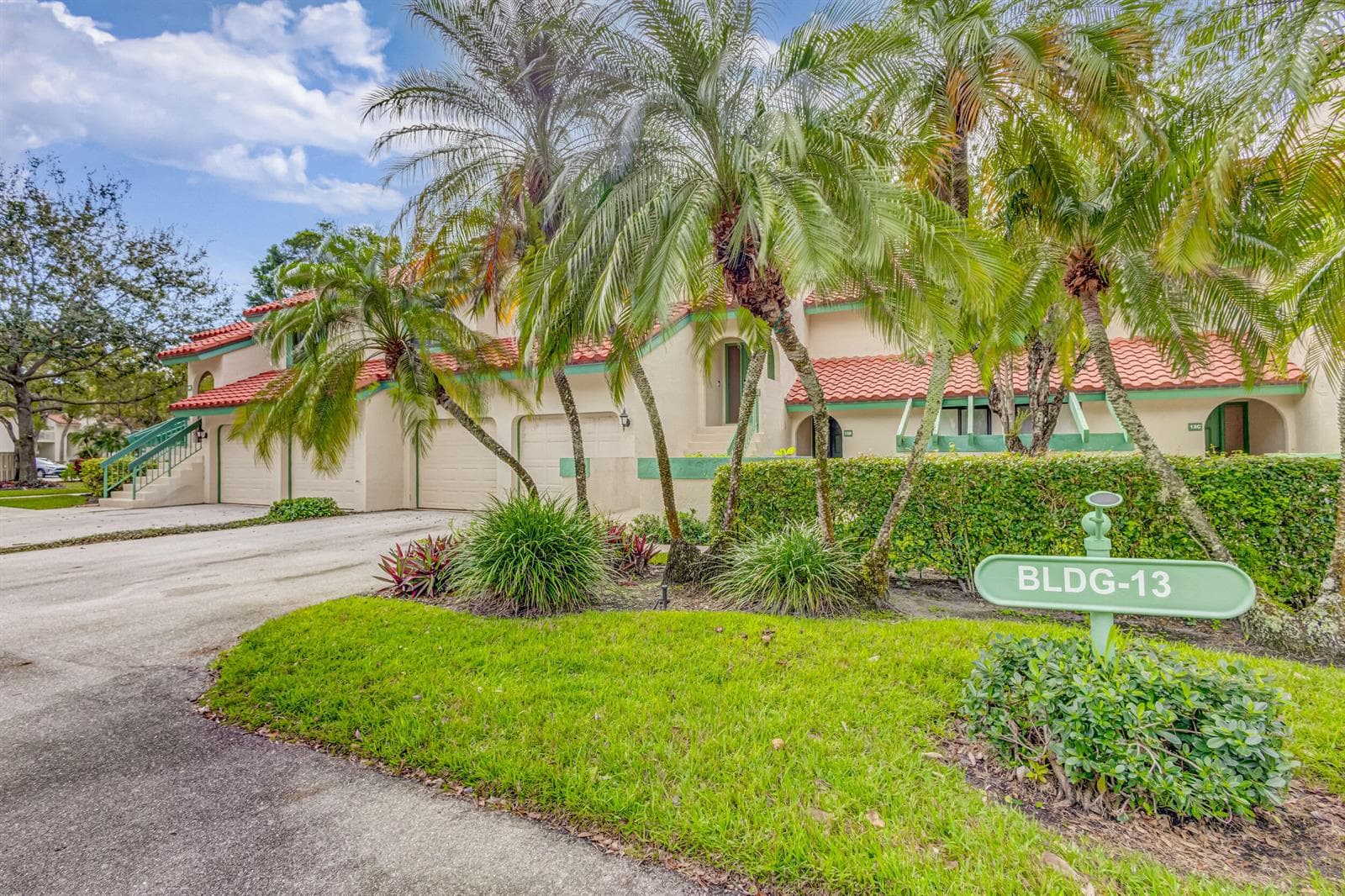 13 Lexington Lane E # F, Palm Beach Gardens, FL 33418 photo 3