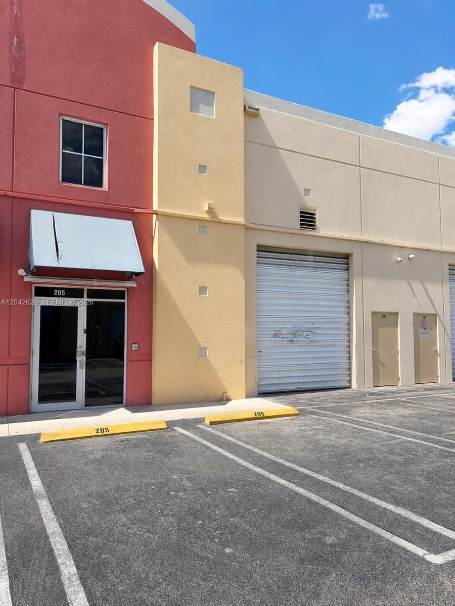 6020 NW 99th Ave # 205, Doral, FL 33178