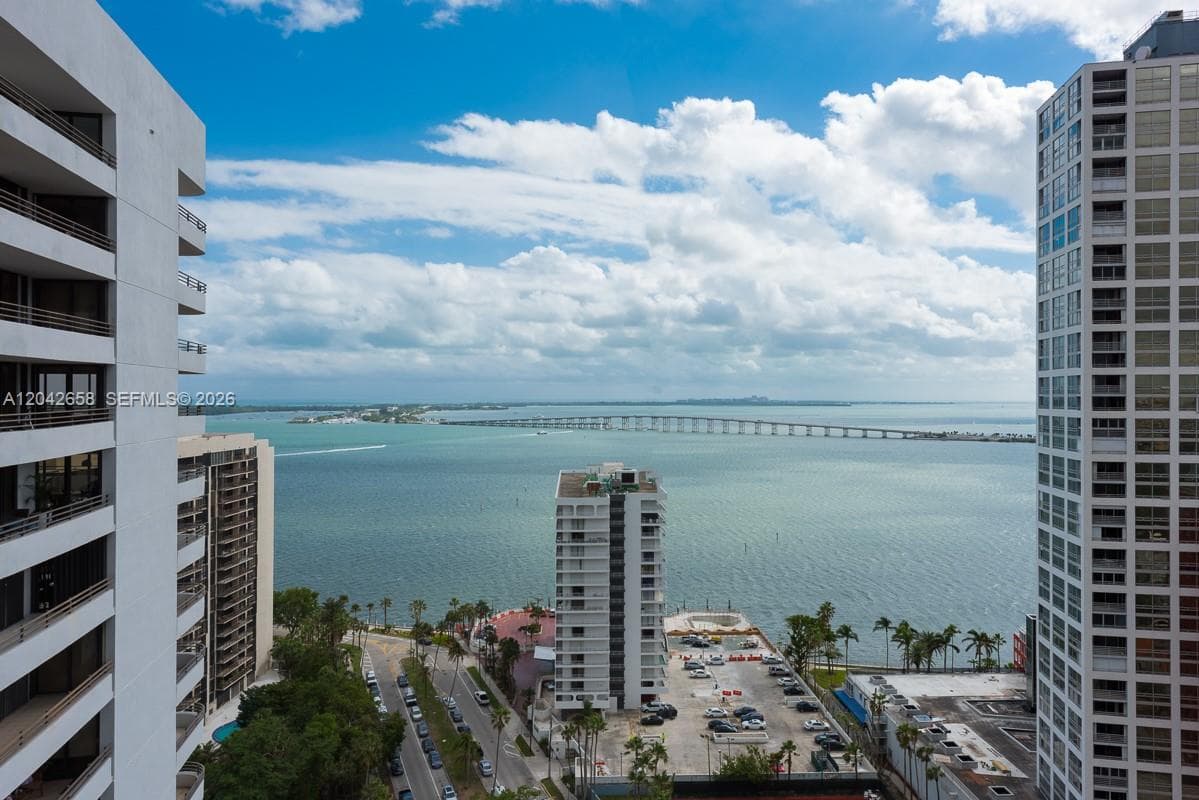 1451 Brickell Ave # 2103, Miami, FL 33131 photo 3