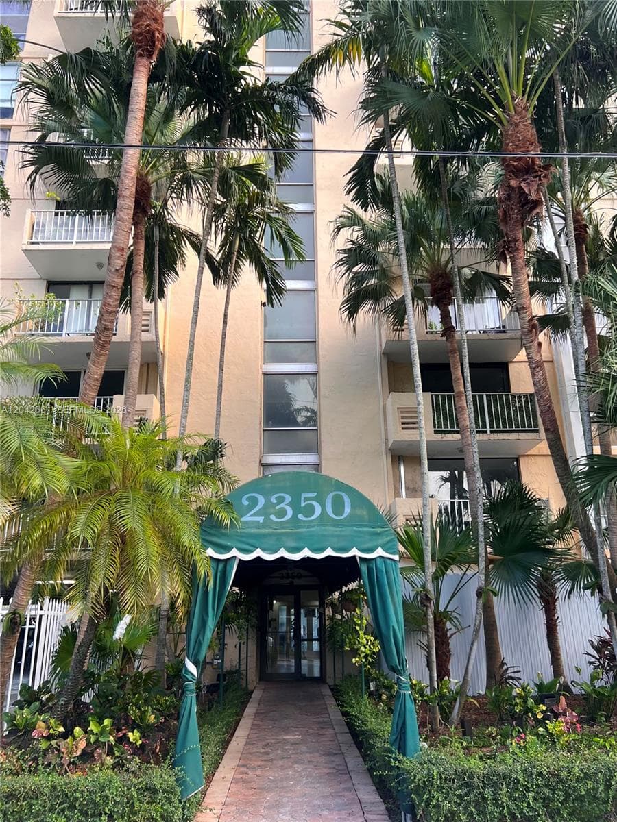 2350 NE 135th St # 209, North Miami, FL 33181 photo 3