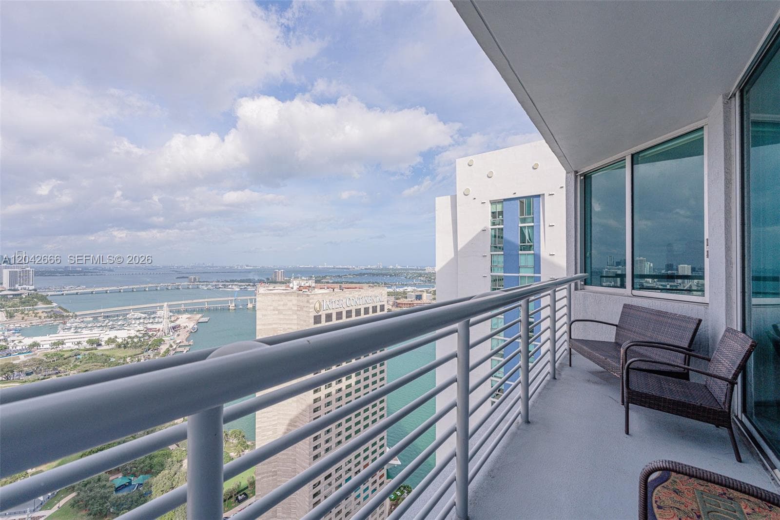 325 S BISCAYNE BLVD # 4222, Miami, FL 33131 photo 3