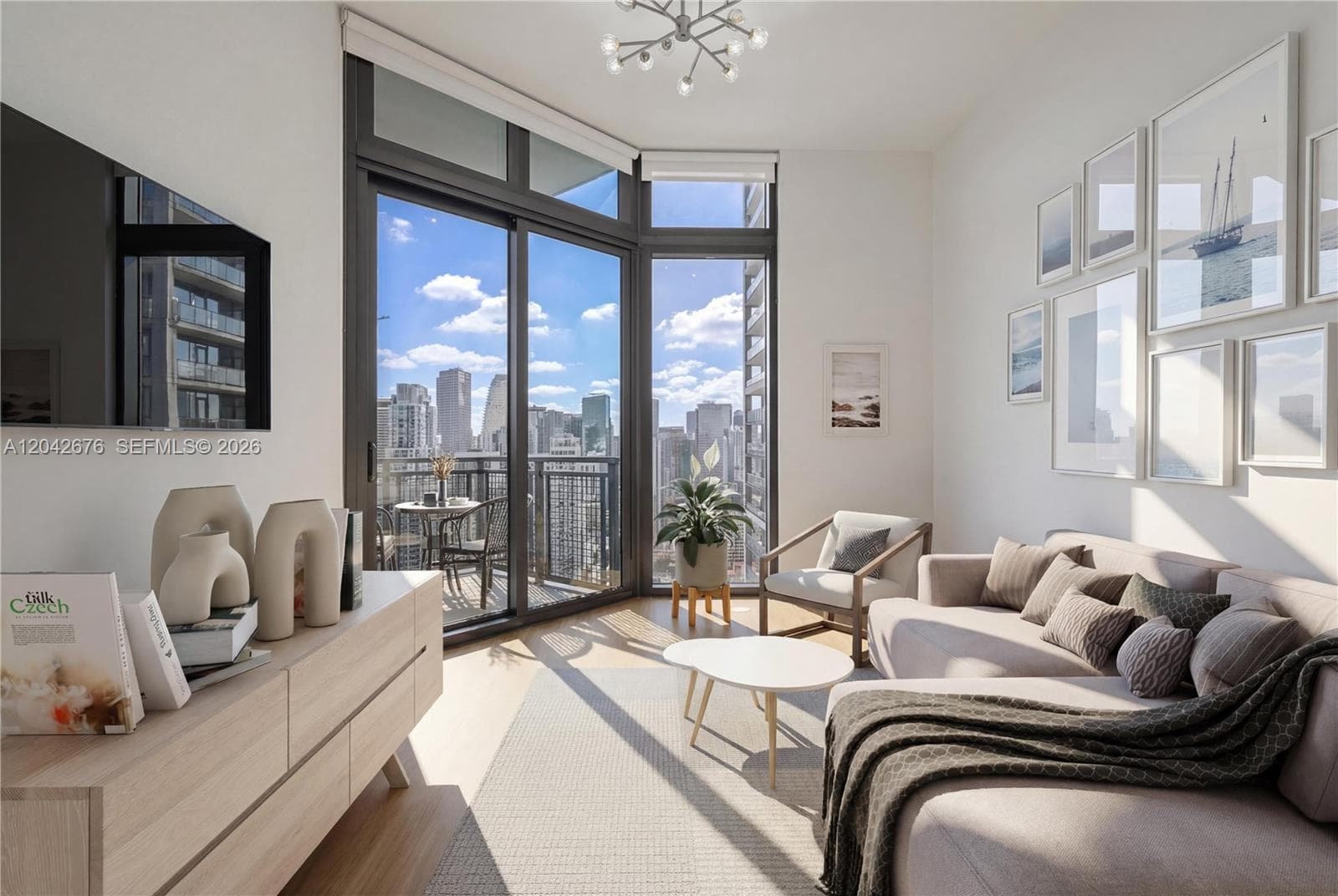 650 NE 2nd Ave # 3504, Miami, FL 33132 photo 2