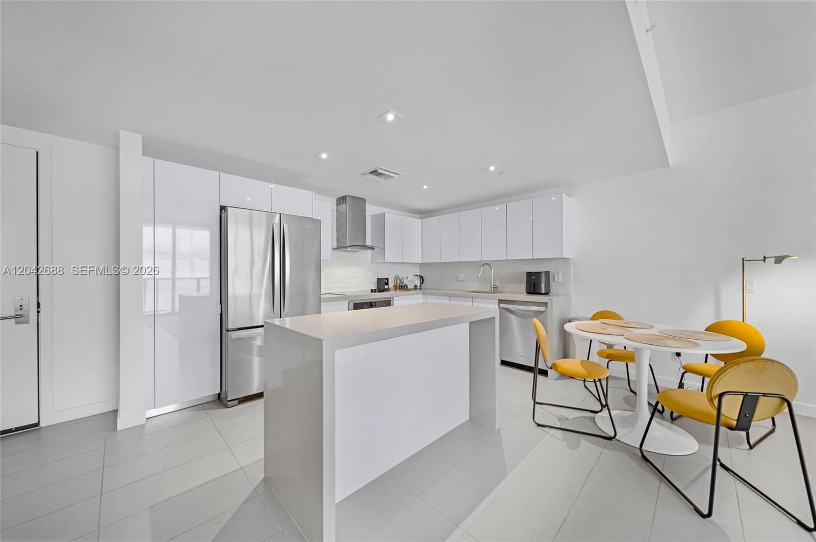 1600 NE 1st Ave # 2318, Miami, FL 33132 photo 2