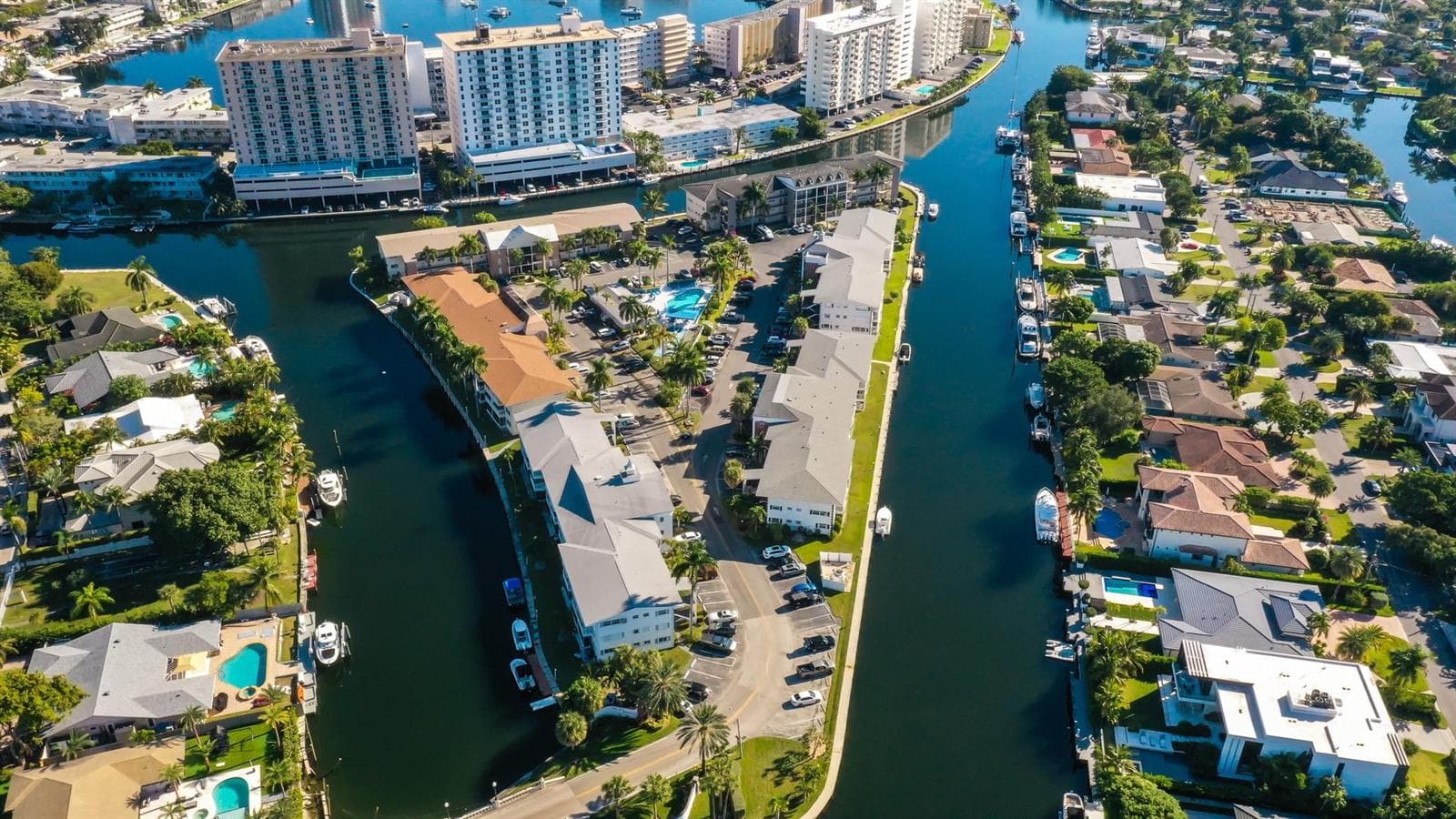 450 Paradise Isle Boulevard, Hallandale Beach, FL 33009 photo 3