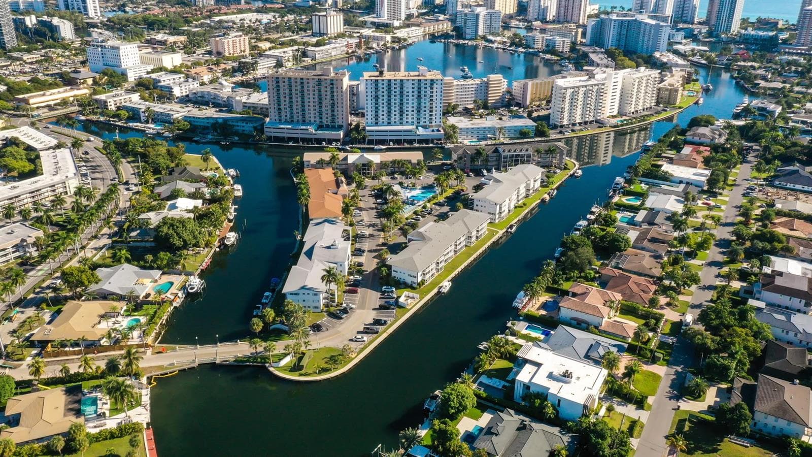 450 Paradise Isle Boulevard, Hallandale Beach, FL 33009 photo 5
