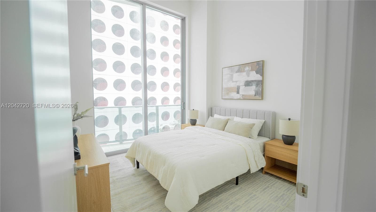 77 SE 5th St # 311, Miami, FL 33131 photo 4