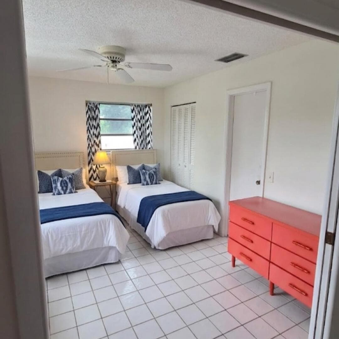 13746 Via Flora # E, Delray Beach, FL 33484 photo 2