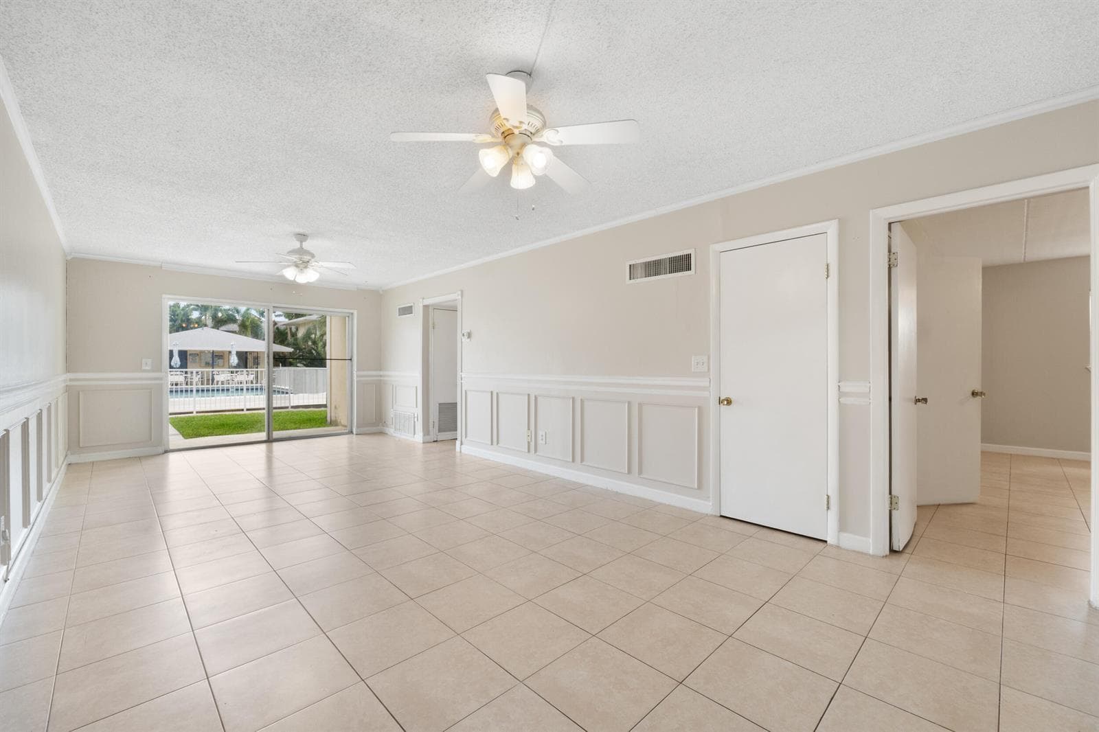 510 Prosperity Farms Rd. Road # 4b, North Palm Beach, FL 33408 photo 4