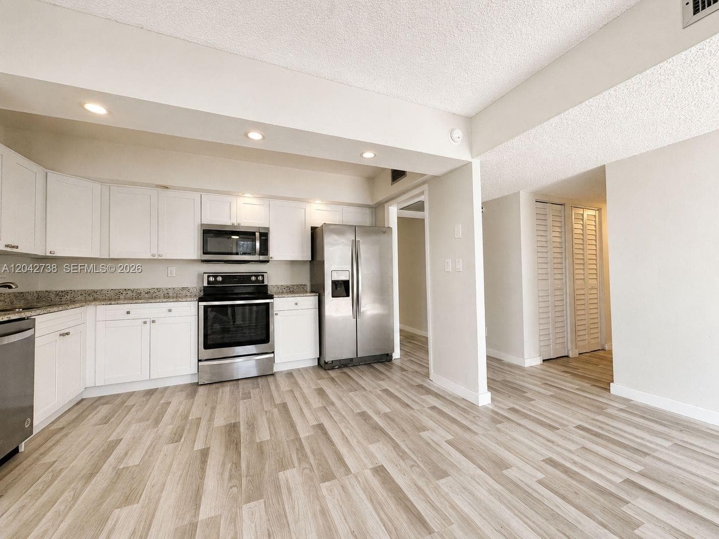 20200 W Country Club Dr # PH16, Aventura, FL 33180 photo 2
