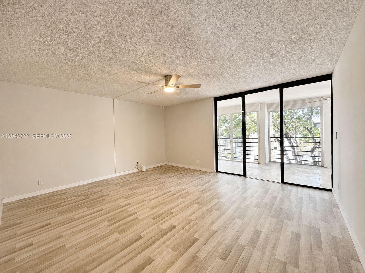 20200 W Country Club Dr # PH16, Aventura, FL 33180 photo 3
