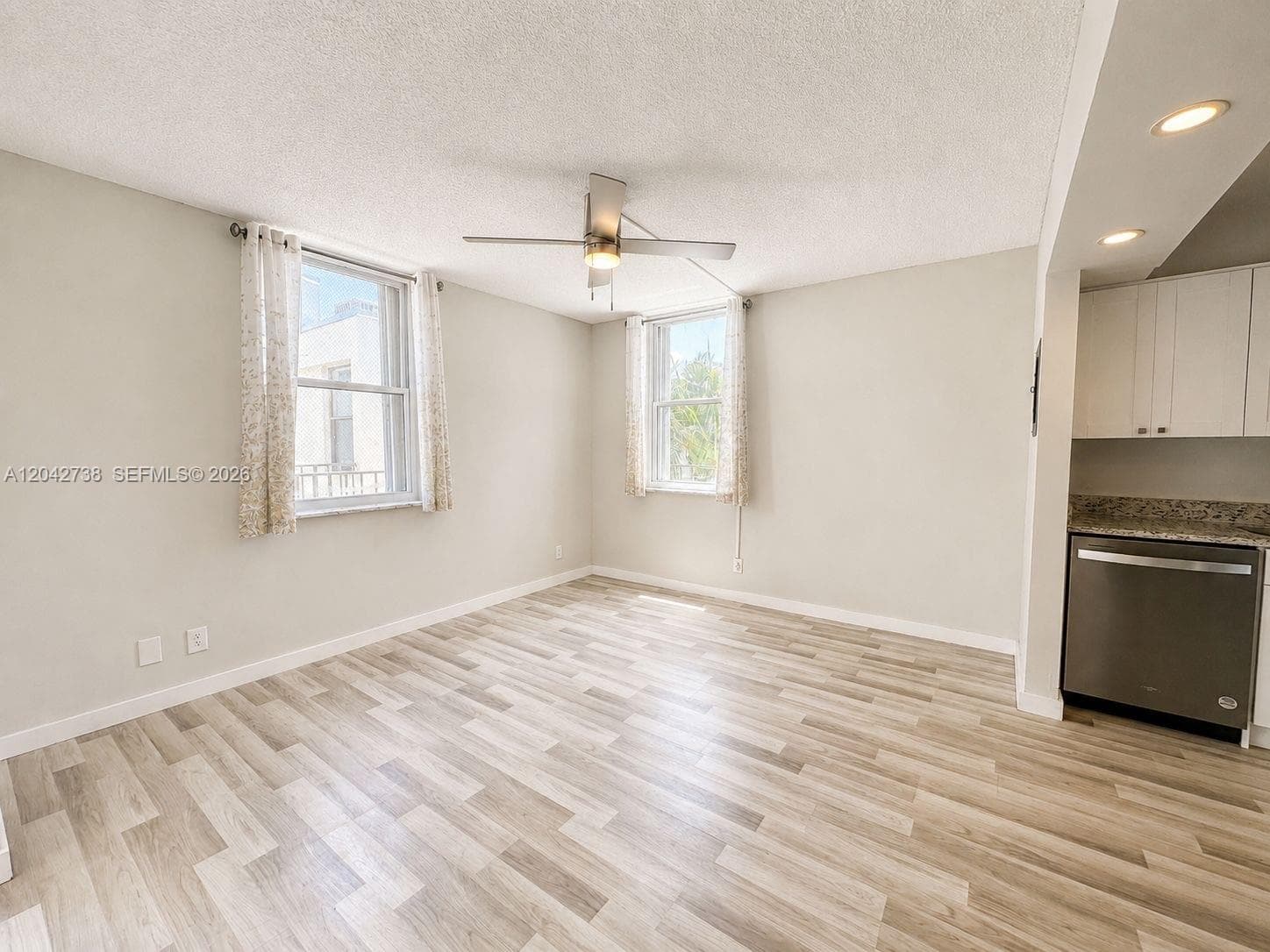 20200 W Country Club Dr # PH16, Aventura, FL 33180 photo 5