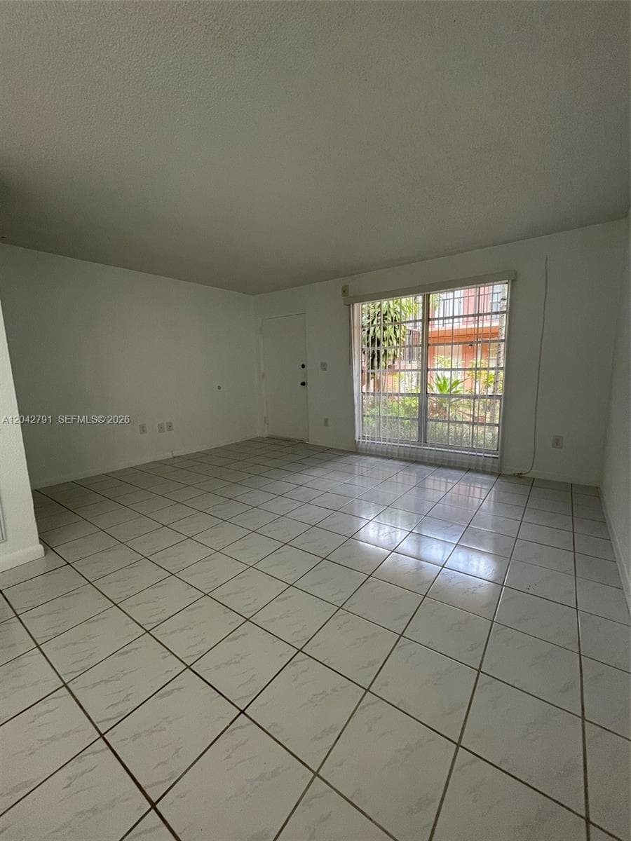 10832 SW 88th St # U13, Miami, FL 33176 photo 2