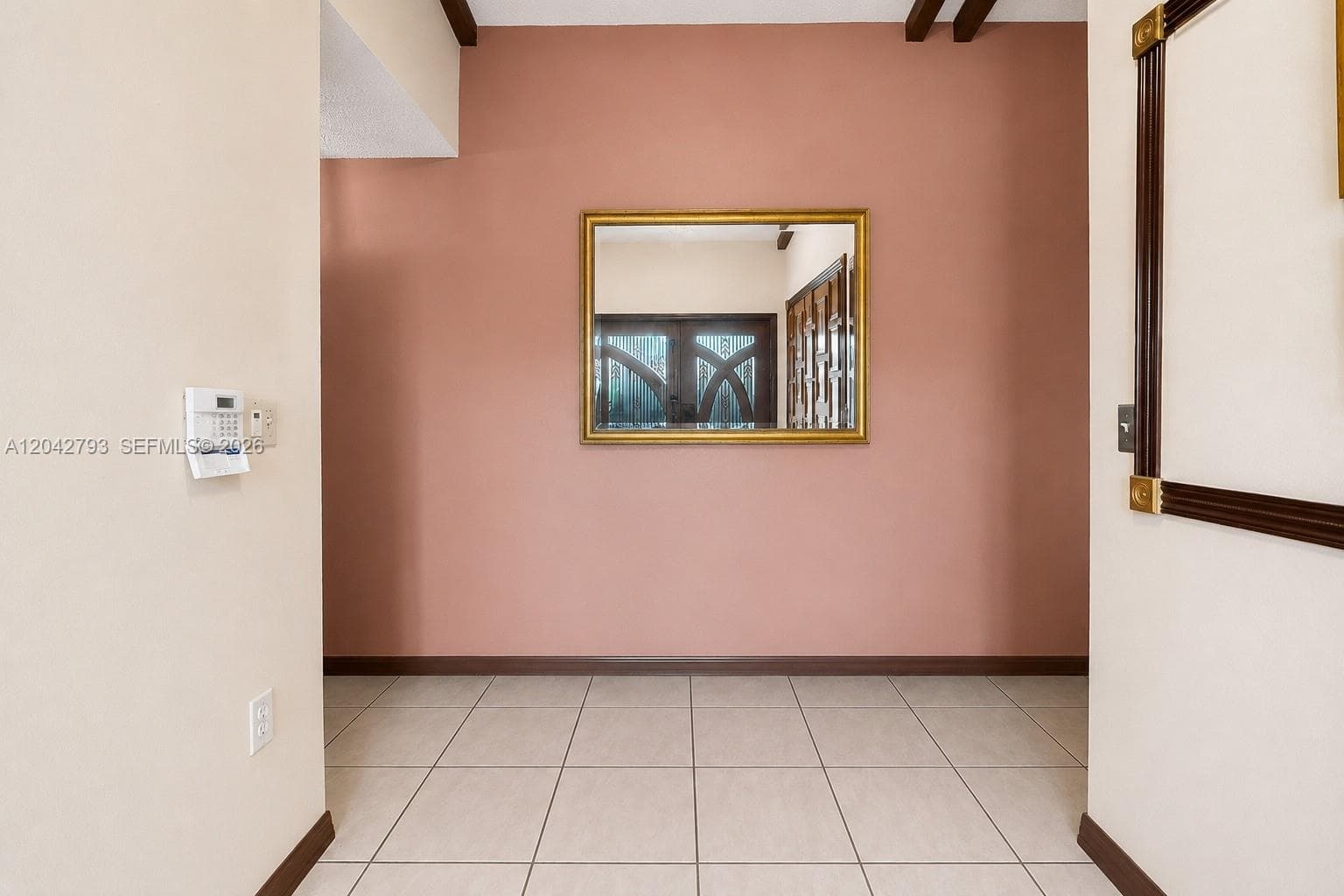 7365 N Augusta Dr, Hialeah, FL 33015 photo 4